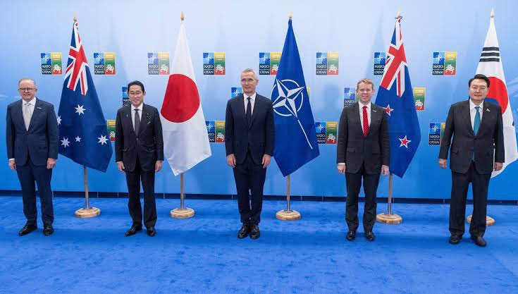 It is our mutual interest to work together, we will overcome the obstacles of  "the Indo-Pacific isn't the North Atlantic". The mood at #NATOSummit in Vilnius was clear - "security is not regional, security is global".