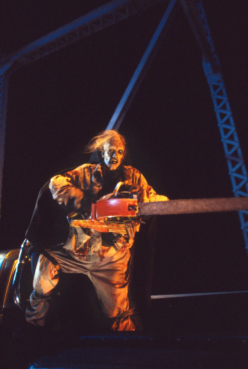 EugWSerra's tweet photo. On August 22, 1986, The Texas Chainsaw Massacre 2 buzzed into theaters! #TheTexasChainsawMassacre2 #TobeHooper #TomSavini #Leatherface #BillJohnson #ChopTop #BillMoseley #VanitaStretchBrock #CarolineWilliams #LeftyEnright #DennisHopper #JimSiedow https://t.co/gSrH36NkUi