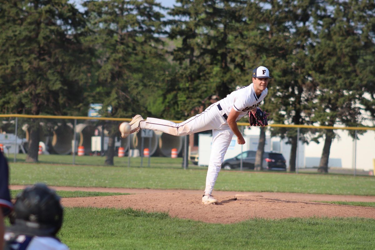ManzellaAidan's tweet photo. I’m excited to announce my commitment to play Division 1 baseball at Oakland university. I would like to thank my parents and coaches for helping me throughout this long year with dealing with my arm and helping me come back better and help me achieve my dream. https://t.co/0jvucUpl75