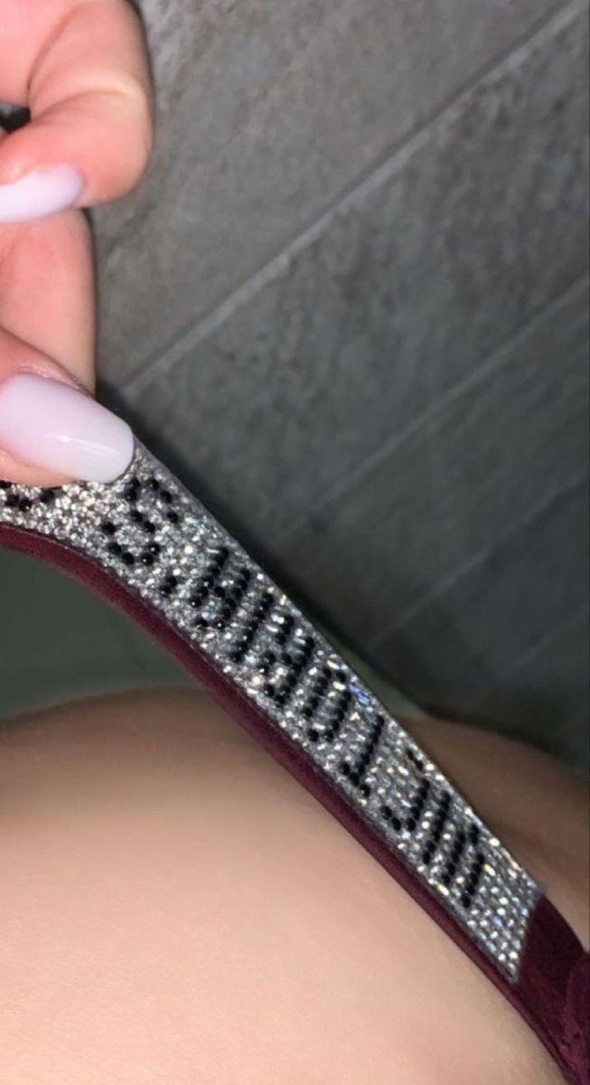 Lare_69's tweet photo. #horny #nude #nudes #snap #snapchat #ass #booty #pussy #wet #dmme #dm #sex #pawg
Horny make me cum pls🫰🏻 https://t.co/GAuA1bKkDm