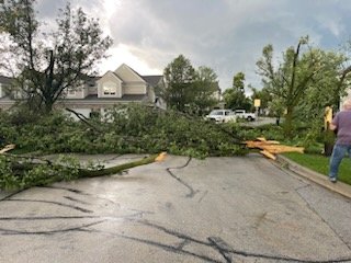 cnaps24's tweet photo. Tornado damage in Indian Head Park this evening! #tornado https://t.co/mDout9QZAj