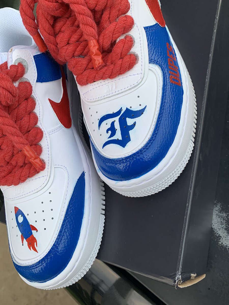 TataMadeCustoms's tweet photo. Full hand-painted customs https://t.co/39gBsB7mNL