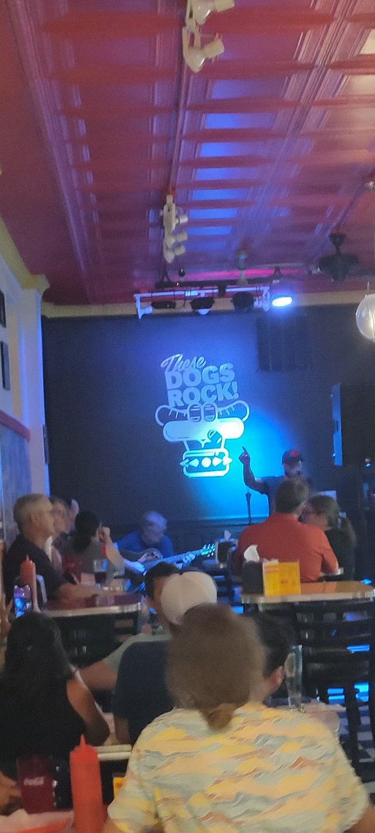 tazzman22's tweet photo. #SteveEwing now playing some of that @TheUrgeRocks Jump Right In!
#PTMFUS https://t.co/yeYZybEw3Z