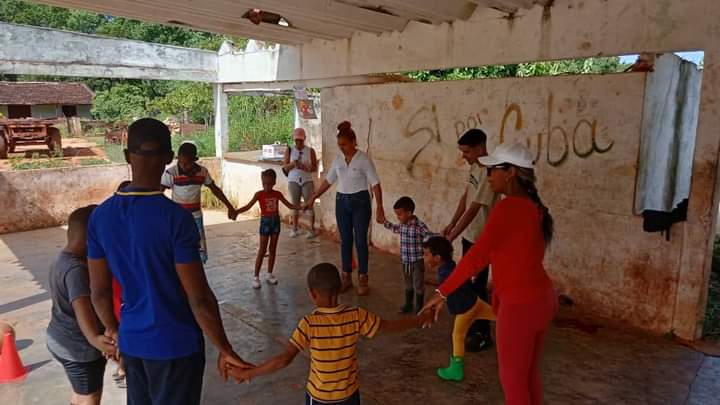 Comunidades rurales en Matanzas disfrutan de #VeranoConAmor <a href="/CubaMined/">MINED</a> <a href="/EMatancera/">Educación Matancera</a> <a href="/gpppmatanzas/">Gobierno Provincial del Poder Popular en Matanzas</a>