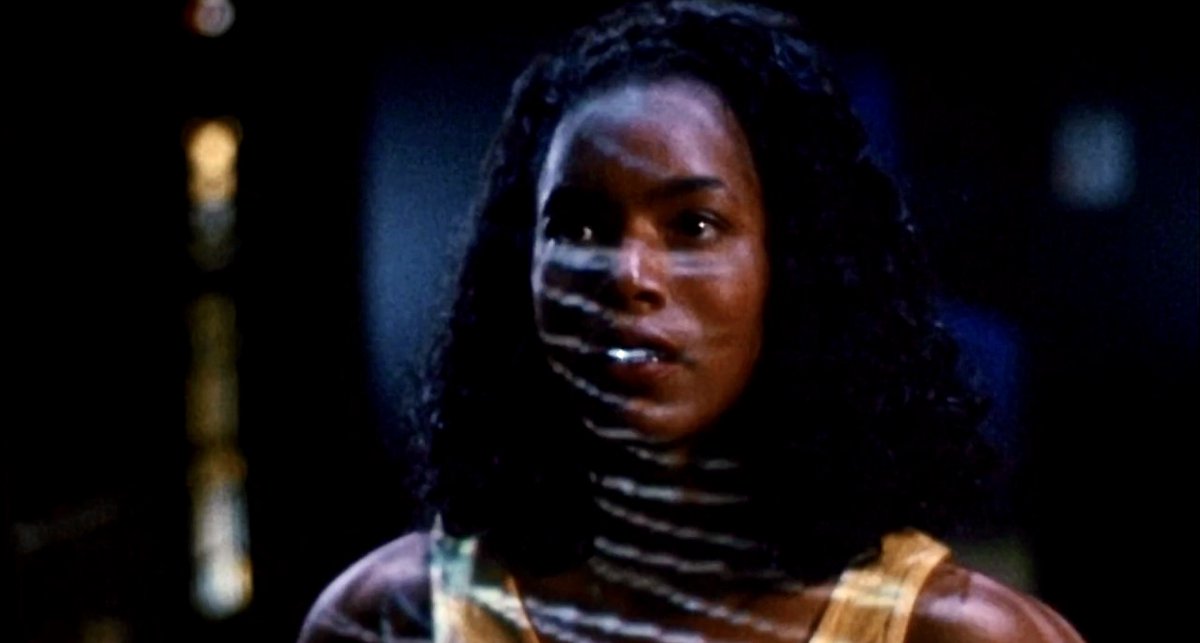 EugWSerra's tweet photo. Happy Birthday to Angela Bassett! #AngelaBassett #Critters4 #VampireInBrooklyn #Supernova https://t.co/F8Bng8uvuz