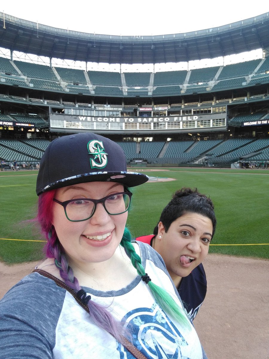 allieface's tweet photo. There's not enough I can say about @Soundtechdez and I hope she knew how much I love her and how lucky I am to have had her for a friend. I'll miss those hugs and that sass so damn much. https://t.co/48FLPdovkE https://t.co/izNZRBsQL1