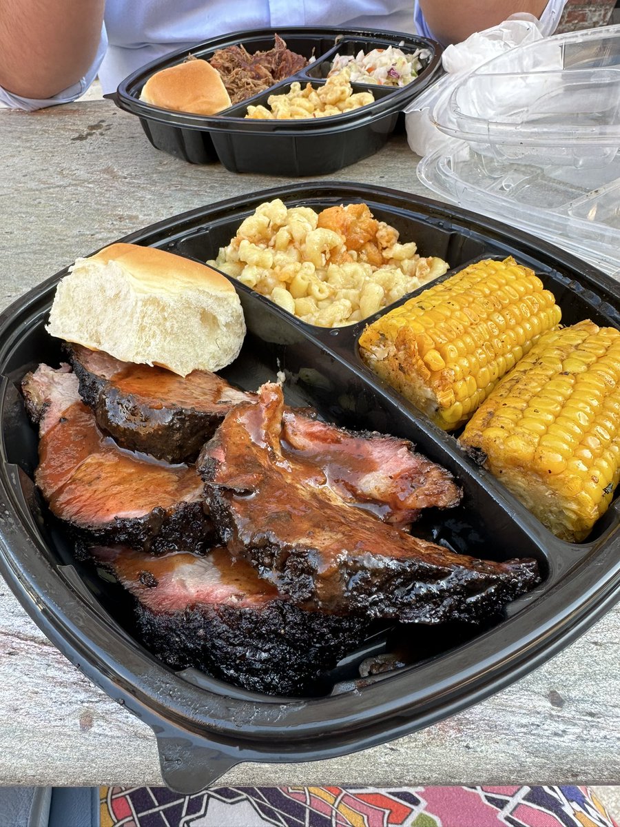kcs_tarheel's tweet photo. Awesome night and food at @MikeDsBBQ’s Smokehouse! Grand opening is THIS Saturday. Consider investing and DON’T MISS eating! https://t.co/kvTlbiSaBs #Durham https://t.co/76aRh8LAL8