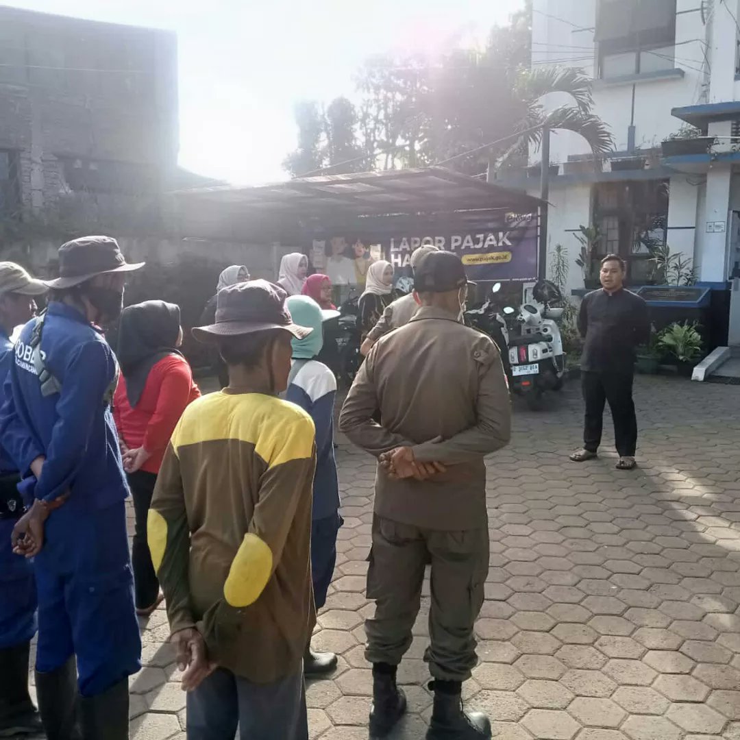 Kelurahan Cimincrang tweet media