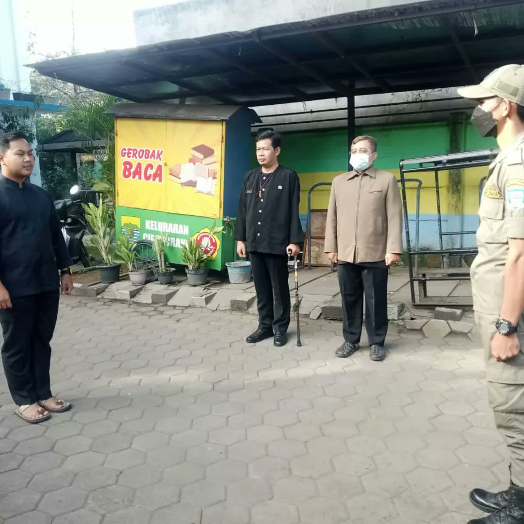 Kelurahan Cimincrang tweet media