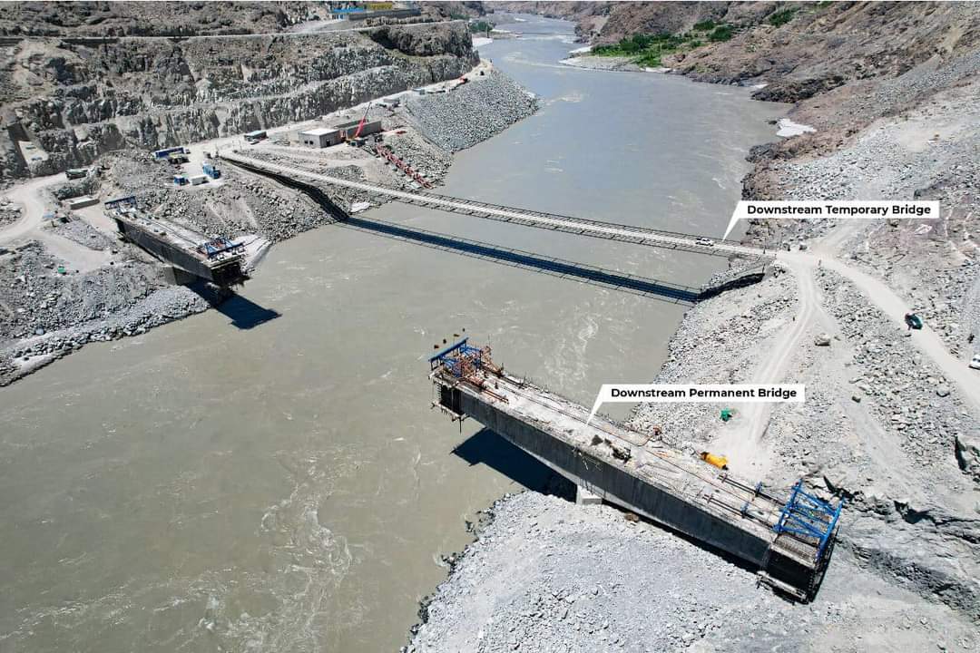 YarMKNiazi's tweet photo. Construction work update on mighty Diamer Basha Dam Project.
#DecadeOfDams https://t.co/T6YyuFBwxx