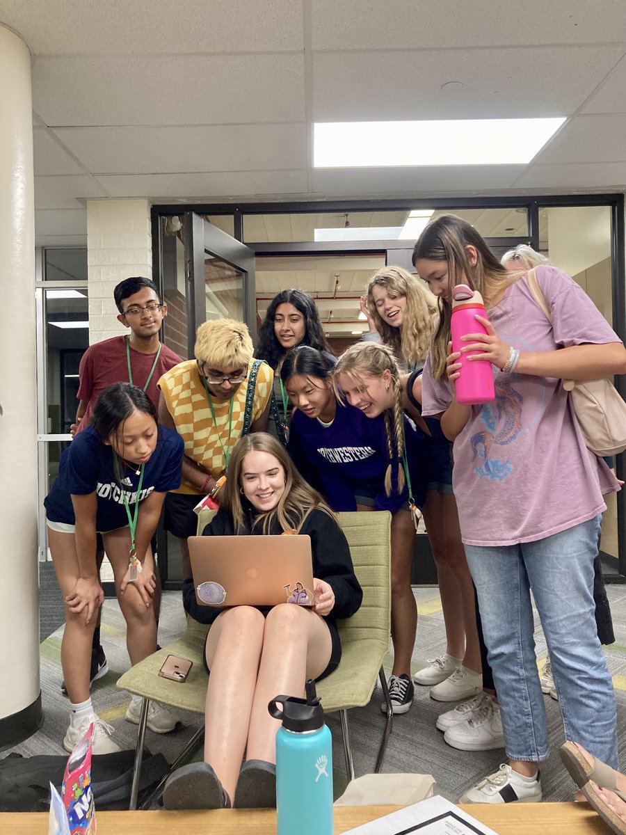 cspaworkshop's tweet photo. Instructor ⁦@elisabethsmith0⁩ shows the students her graphic design work in Canva https://t.co/ZYELoCHriD
