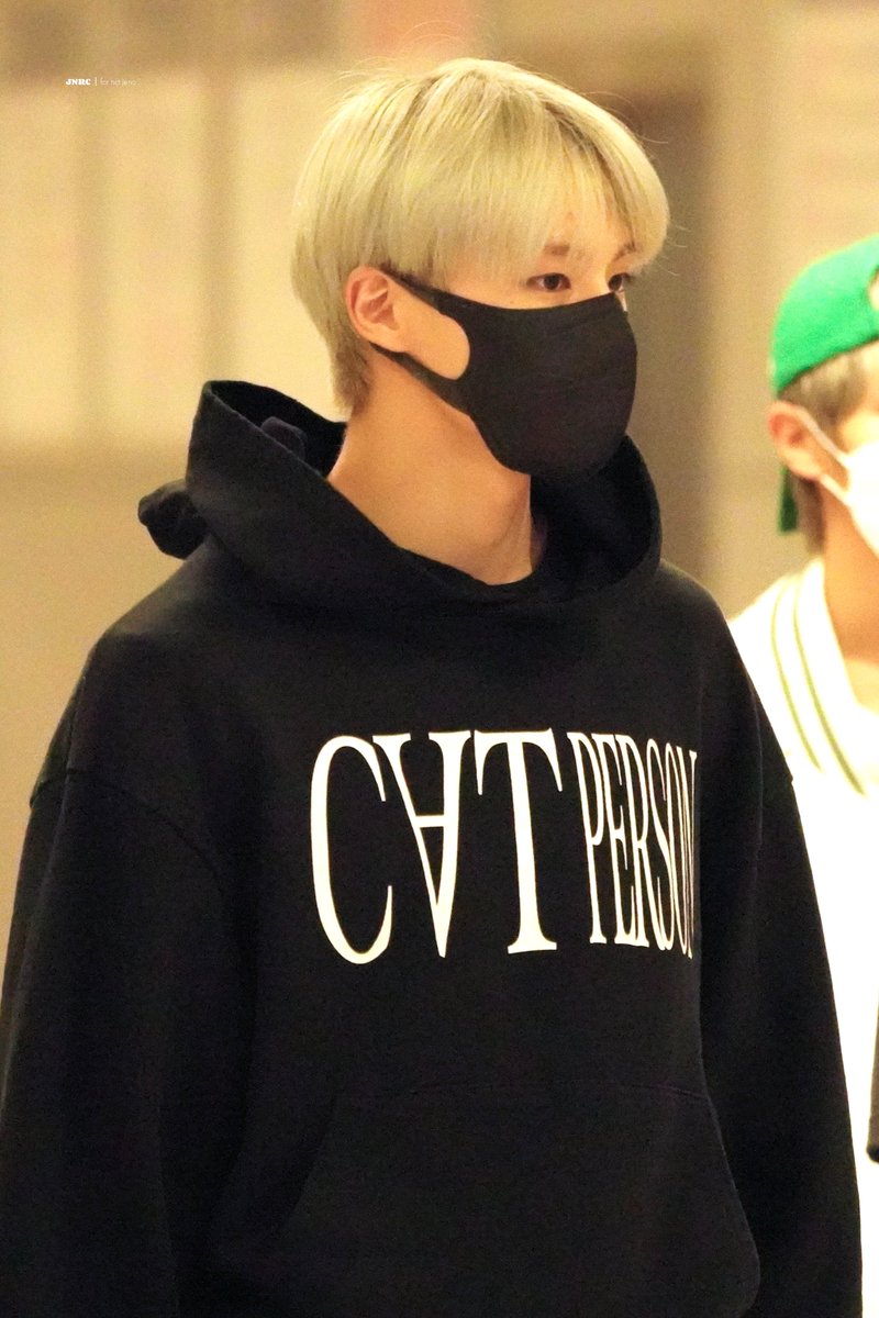 jnrc0423's tweet photo. 230712 LAX🛬️
#JENO #제노 #NCTDREAM #엔시티드림 https://t.co/pJpoQyacXo