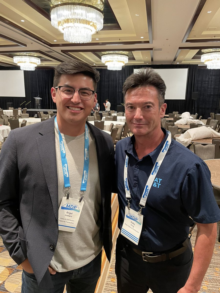 Angel Arellano AT&T tweet media