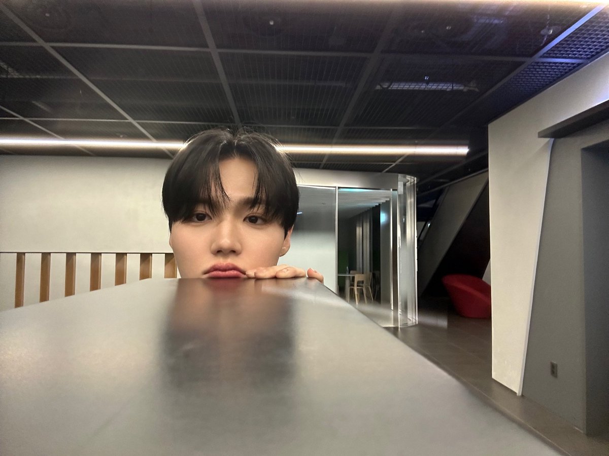 230713 #doyoung weverse post ⭐🌎