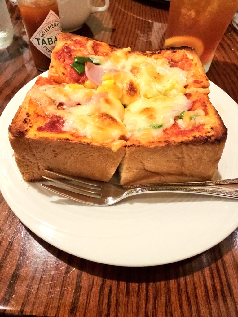 _kingleon1008_'s tweet photo. だるまの街ヘお墓参り
身体が焼かれるような暑さ🫠

初日、400gのステーキでホテル飲みwithチワワ王子

お父さんの夢のマイホーム跡地

帰りに寄った関西の喫茶店ピザトースト

夏仕様だるま達
願いがないから両目書いちゃった🤭

苦手な夏、早く終わってほしい😖 https://t.co/K7IPUHBr1w