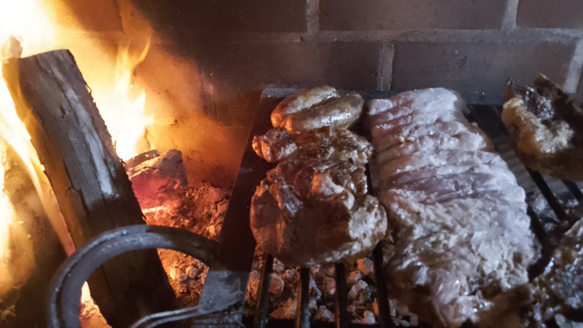 Mitad de semana y vale la pena hacer unos kms para juntarnos...<a href="/Tonchig/">Tonchi Guevara</a>