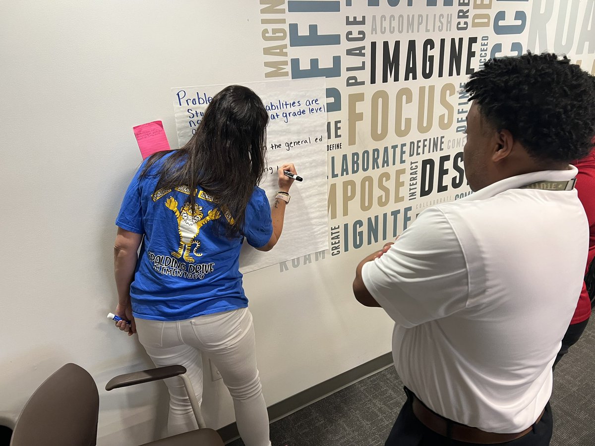 Alexandra Bates tweet media