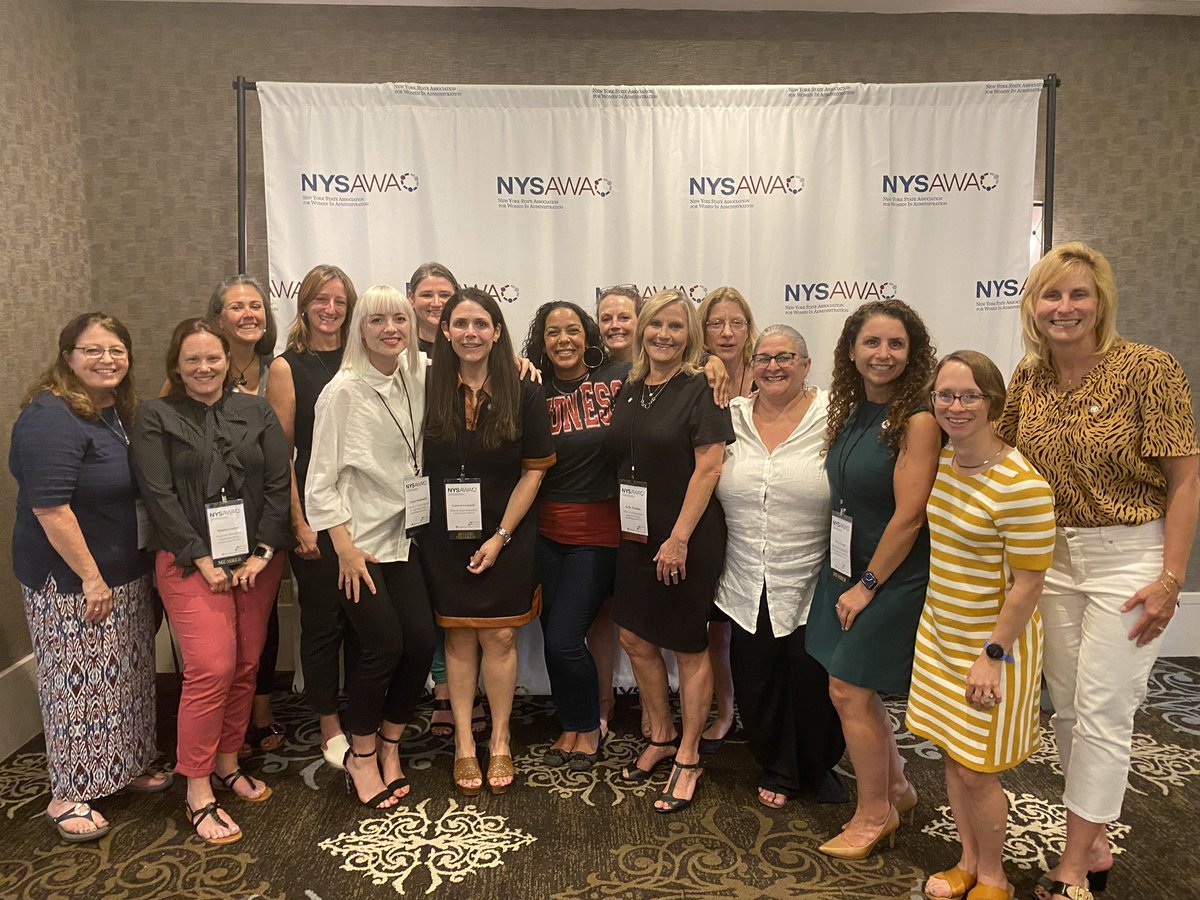 Such a great event for learning from amazing leaders and making connections with other women. #BOCESTeam <a href="/LaurenGemmill/">Lauren J Gemmill</a> @anitamurphy1965 <a href="/cjkardash/">Caralee Kardash</a> <a href="/AdriJLeon/">Adrienne Leon, APR (she/her)</a>