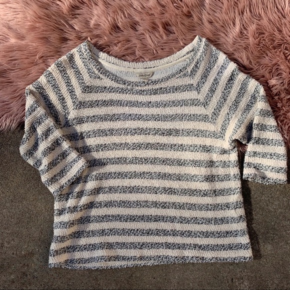 MetalGates8's tweet photo. So good I had to share! Check out all the items I'm loving on @Poshmarkapp #poshmark #fashion #style #shopmycloset #coldwatercreek #handcrafted #luckybrand: https://t.co/wzAB1c2uNi https://t.co/YJ3VNqBkXV