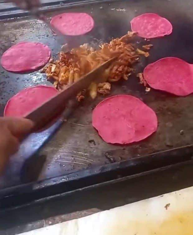 Claro que sí mi amor, vamos por tus barbie-tacos.