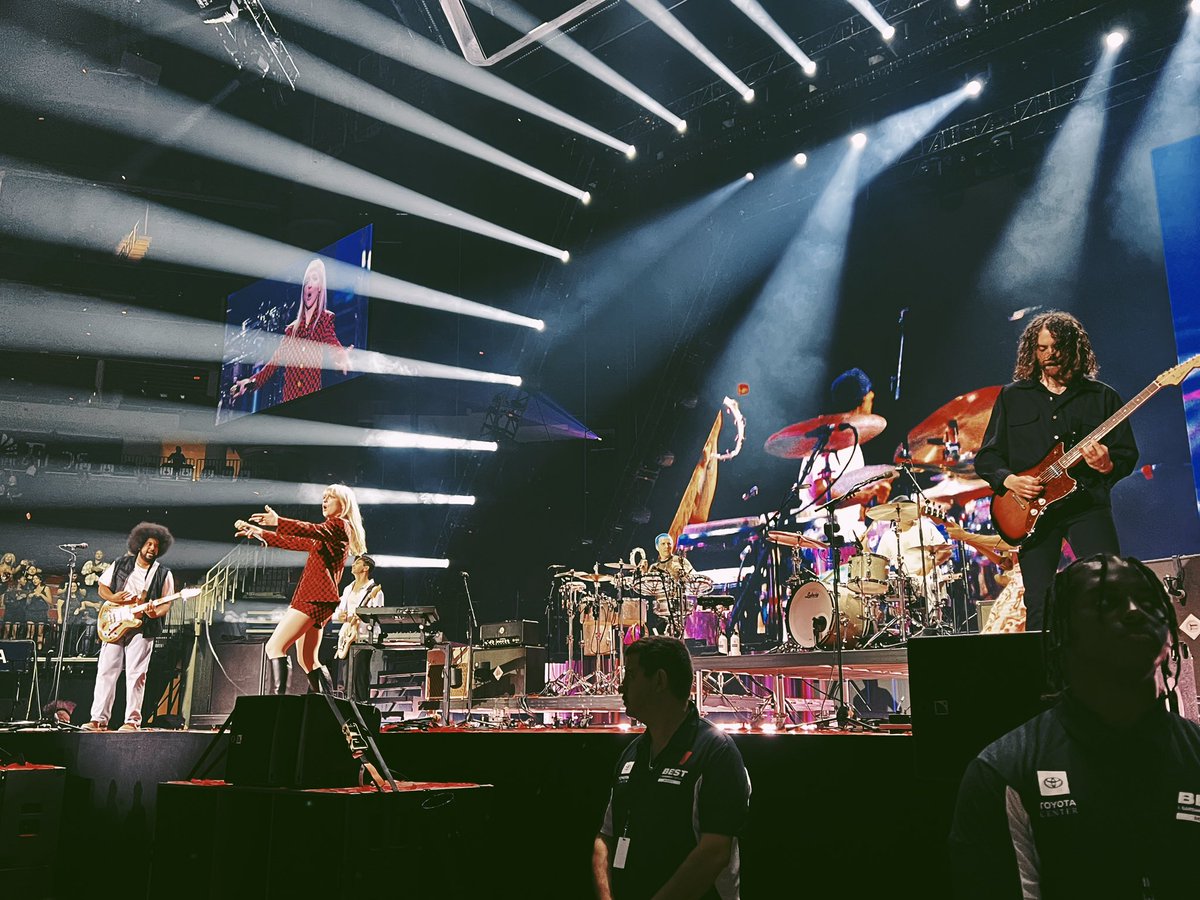 gleannignacio's tweet photo. in the process of processing @paramore last night 🥲
#ParamoreHouston #Paramore https://t.co/aTuf1bxCir
