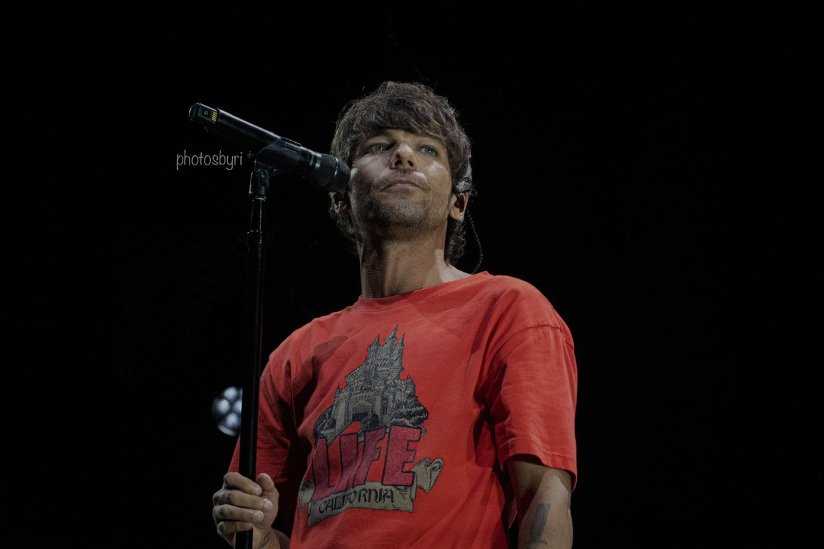 ftdt8ri's tweet photo. louis tomlinson at the greek theater on june 29 2023 #FITFBerkeley #FaithInTheFutureBerkeley #LouisTomlinson https://t.co/mbfMCZKg5B