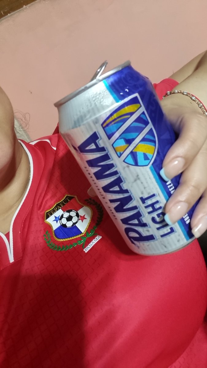 BevyBasile's tweet photo. Arriba Panamá, mi país 💙🇵🇦⚽️❤️ https://t.co/sQ82Tla2Jp