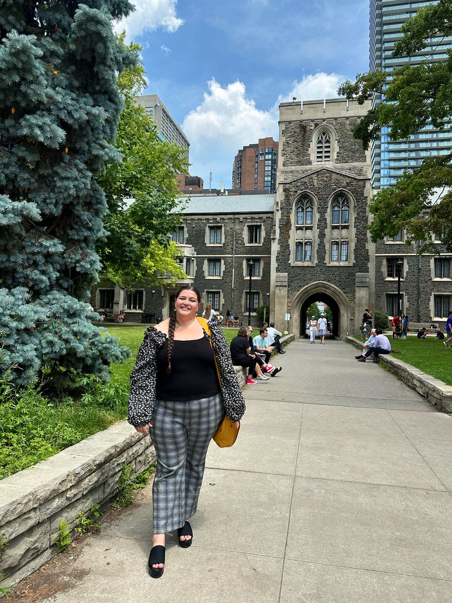 Zoë Burgard tweet media