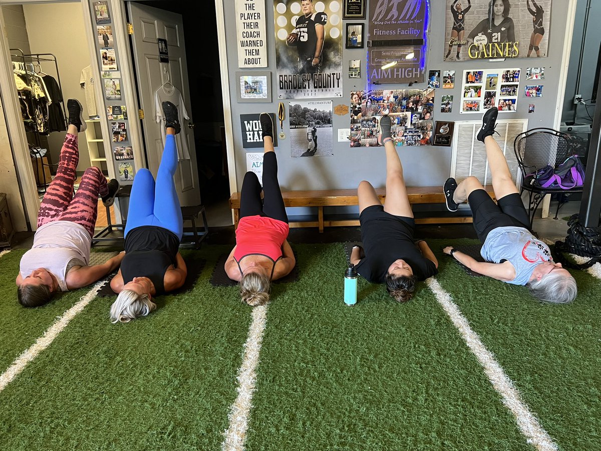 fit_aim's tweet photo. Hip Bridges all around! #aim #aimfit #trainlikeanathlete https://t.co/MCtVrw74TH