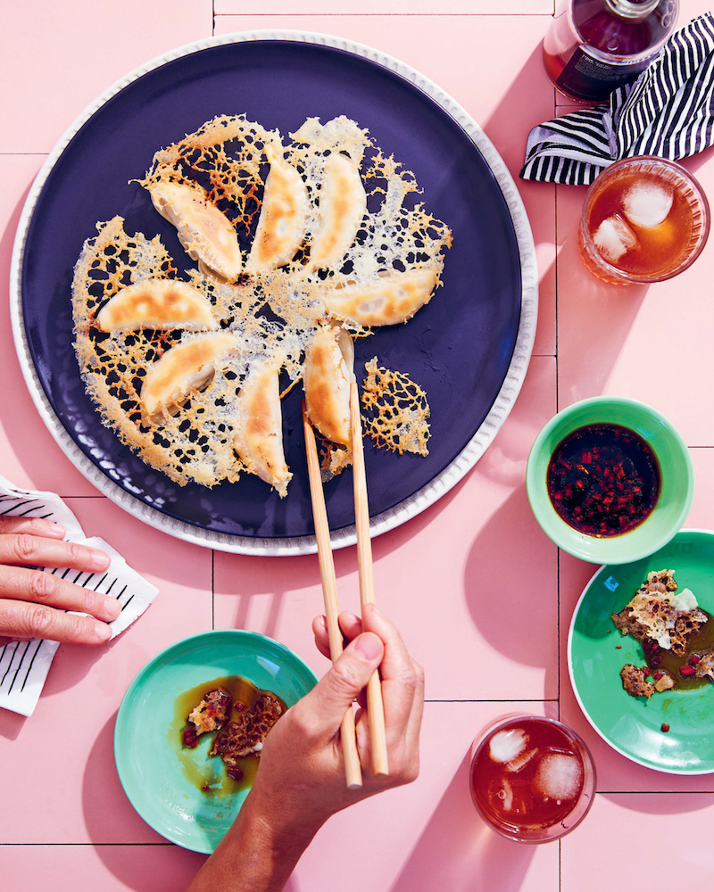 📚Roaring Stories📚 (@roaringstories) on Twitter photo Just one more week till our event with <a href="/yumichild/">Yumi Stynes she/her</a> and Simon Davis! You need their book The Food Fix if, e.g. you love food and want to be a better cook but, like, within the bounds of reality.
Get tix to hear them talk big, easy & delicious recipes: thefoodfix.eventbrite.com.au Just one more week till our event with <a href="/yumichild/">Yumi Stynes she/her</a> and Simon Davis! You need their book The Food Fix if, e.g. you love food and want to be a better cook but, like, within the bounds of reality.
Get tix to hear them talk big, easy & delicious recipes: thefoodfix.eventbrite.com.au