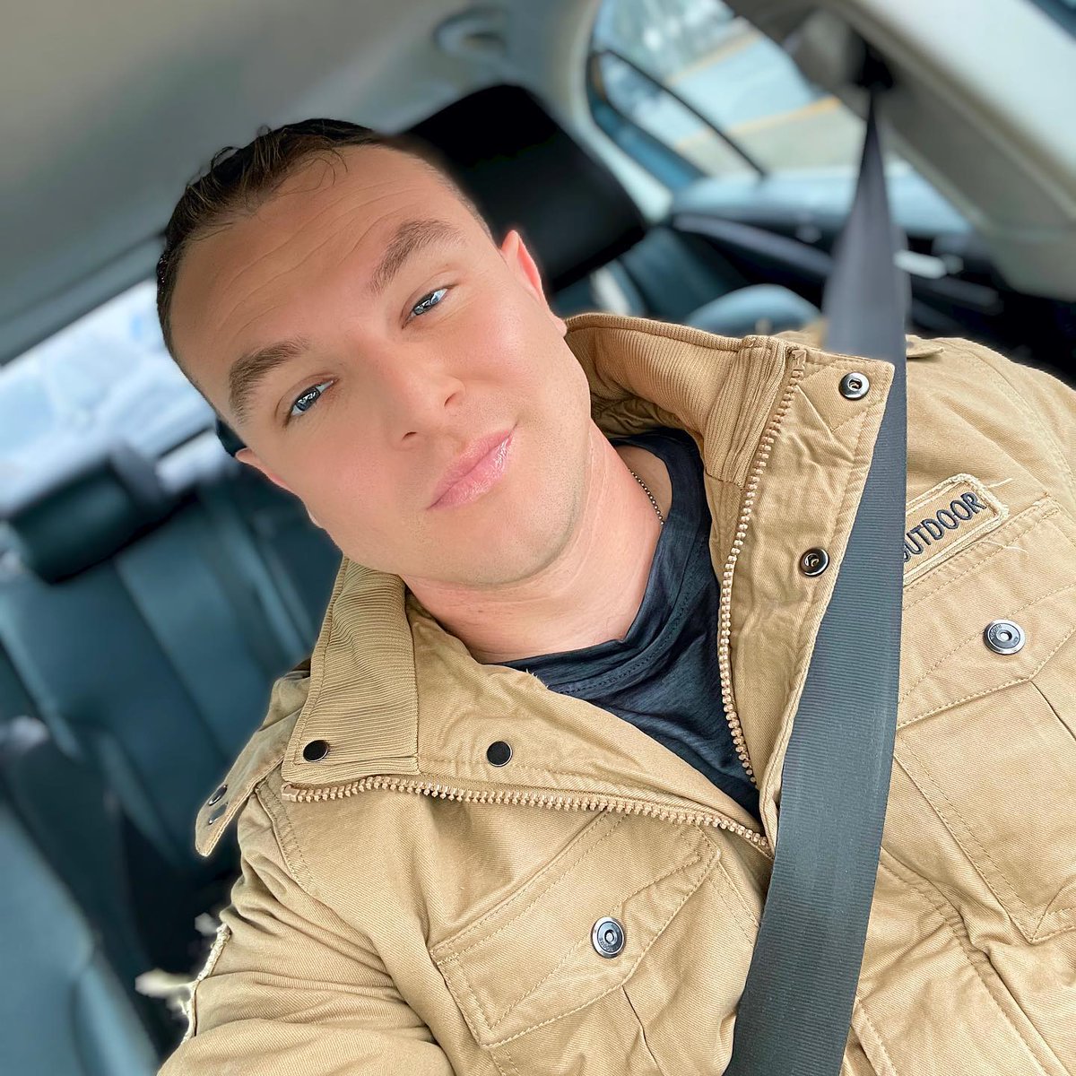 emryslordson's tweet photo. @PlanetRomeo Looking for chat, friends and serious soulmate 🏳️‍🌈🏳️‍🌈🏳️‍🌈🏳️‍🌈 https://t.co/PBwLo1MTXJ