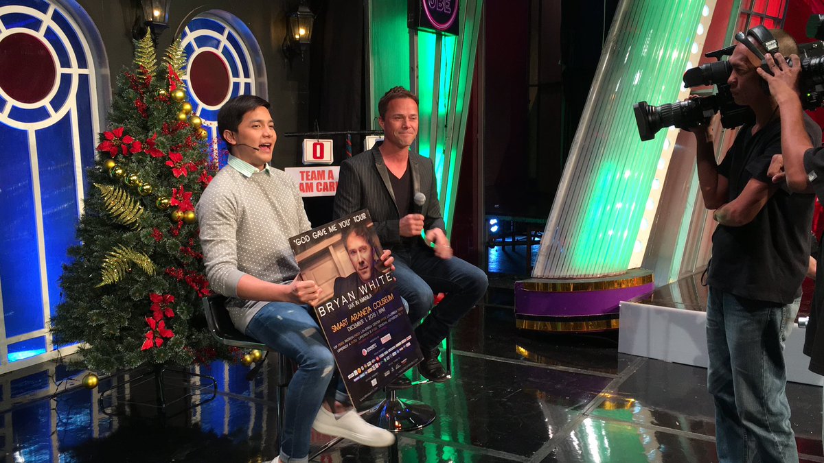 bryan_white's tweet photo. Missing my friends in PH! Still think about my trips over there often. Great memories. I hope we get to come back and tour again soon. So fun. Such awesome people. Mahal kita π΅π #ALDUB417thWeeksary #ggmy #eatbulaga @aldenrichards02 @TheBigDome #mabuhay #pabebewave #philippines https://t.co/GrhoOqLuBE