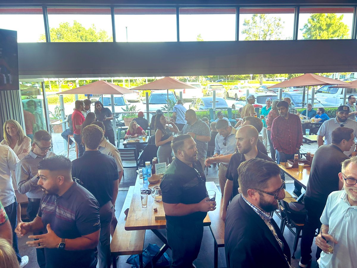 Broker_Brett's tweet photo. Another successful #BrokerBrews!! Always fun growing the tribe.

#OC #OCsmallbusiness #OCsales #OCstartups #SoCalsmallbusiness
#OCinsurance #OCrealestate https://t.co/xSPb1SsGlL