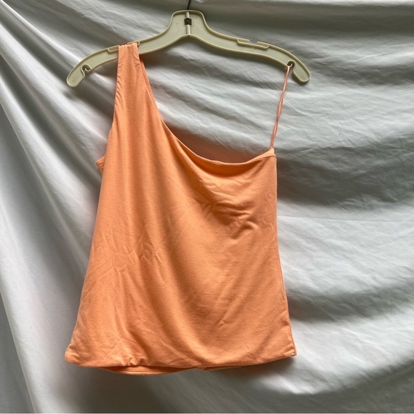 joyriding__'s tweet photo. So good I had to share! Check out all the items I'm loving on @Poshmarkapp #poshmark #fashion #style #shopmycloset #michaelmichaelkors #jcrew: https://t.co/HdommwZHnQ https://t.co/zkL6Ia8vRR