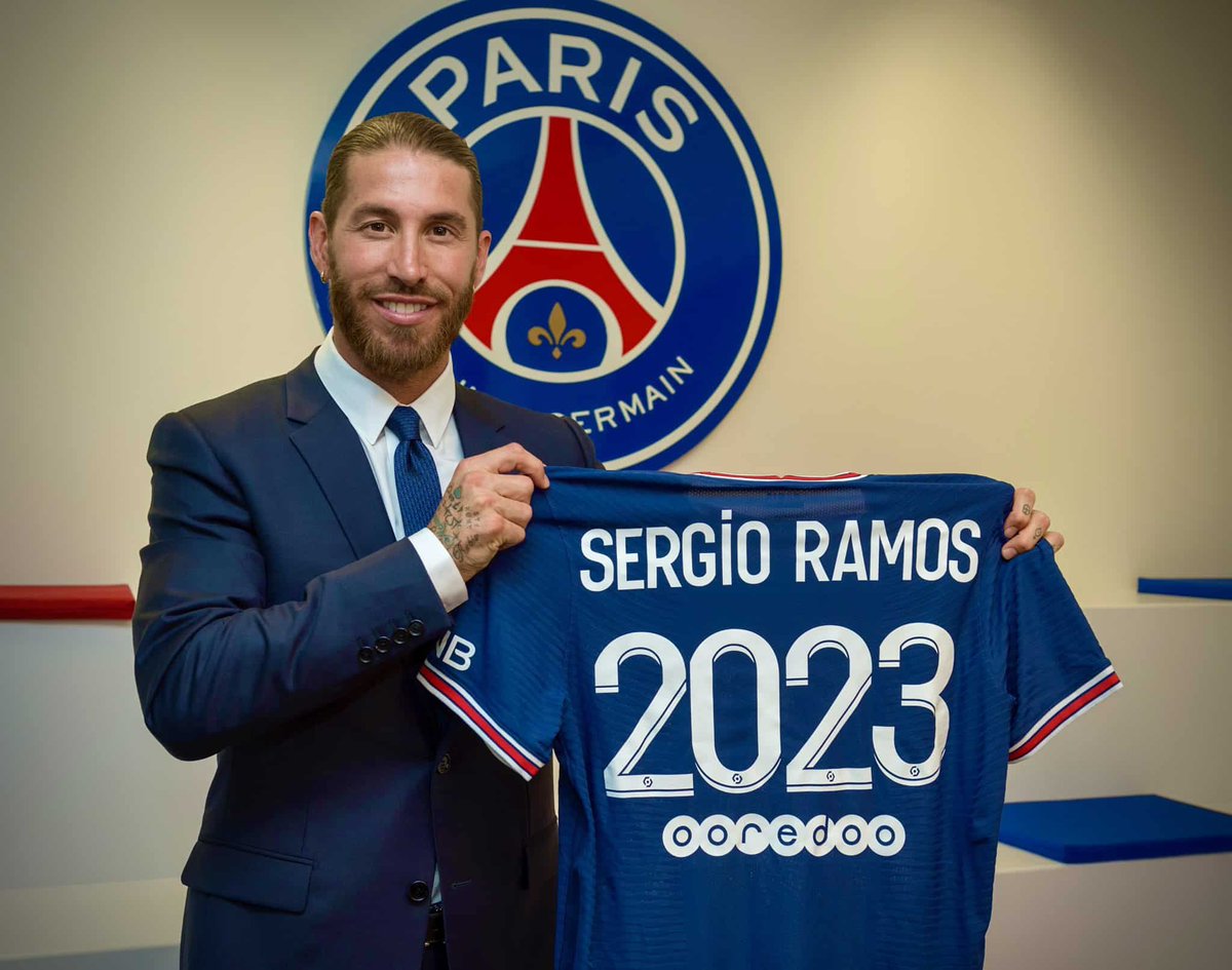 futebol_info's tweet photo. Segundo o jornalista @fczyz, Flamengo está em conversas com Sergio Ramos e sinalizou que apresentará uma proposta oficial pela contratação do zagueiro, que está sem clube.

De acordo com o jornalista, aconteceram 3 contatos. No último, o Fla fez a sinalização.

📸 Divulgação/PSG https://t.co/0aRfmqlbw1