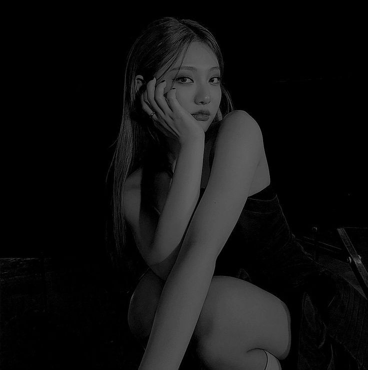 The photographer.                                        The Model.