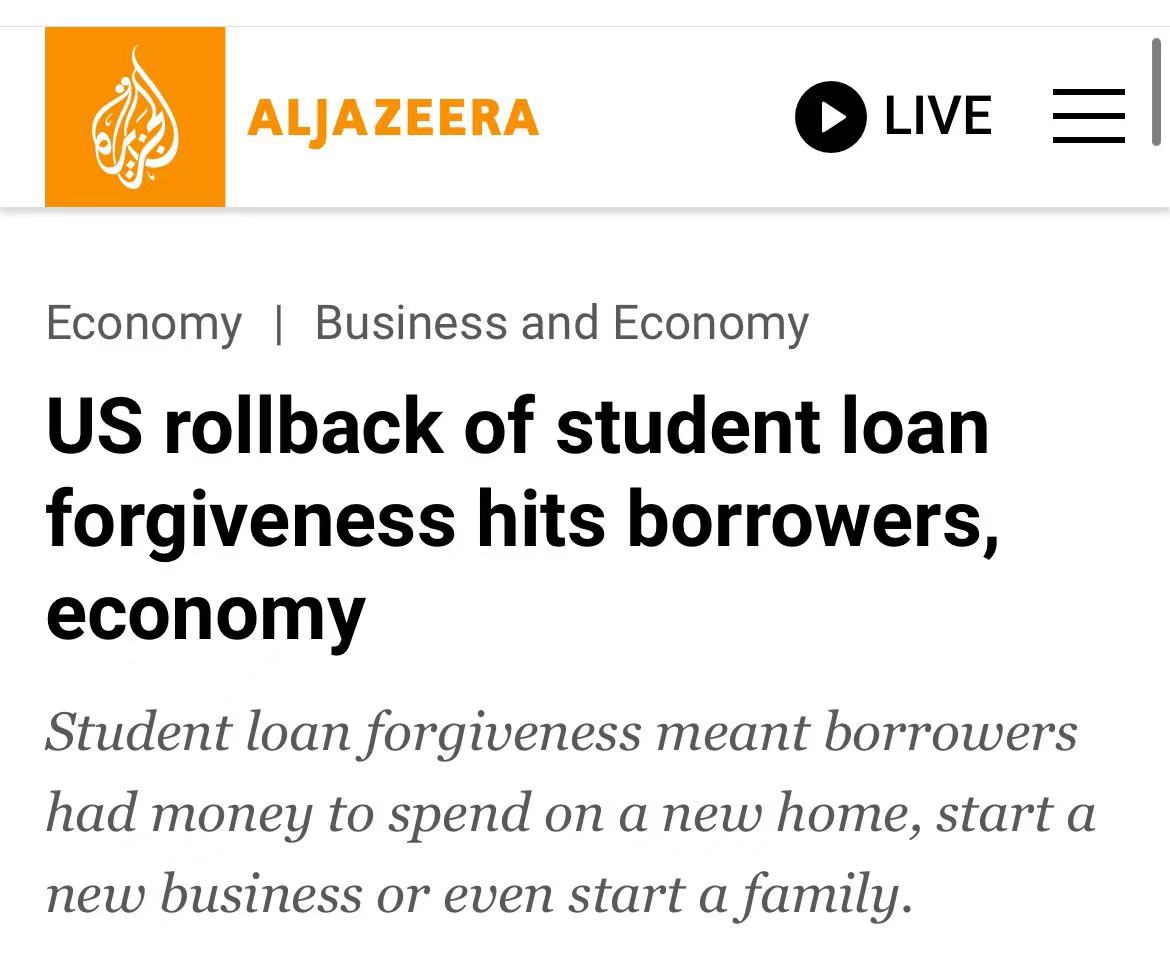 DevelopingChina's tweet photo. According to a survey, 37 percent of borrowers in America do not think “they could make regular student loan payments without … adjusting spending in other areas,” the report said while 34 percent of respondents said they will not be able to make the payments at all.--Aljazeera https://t.co/2b3cfREIAM