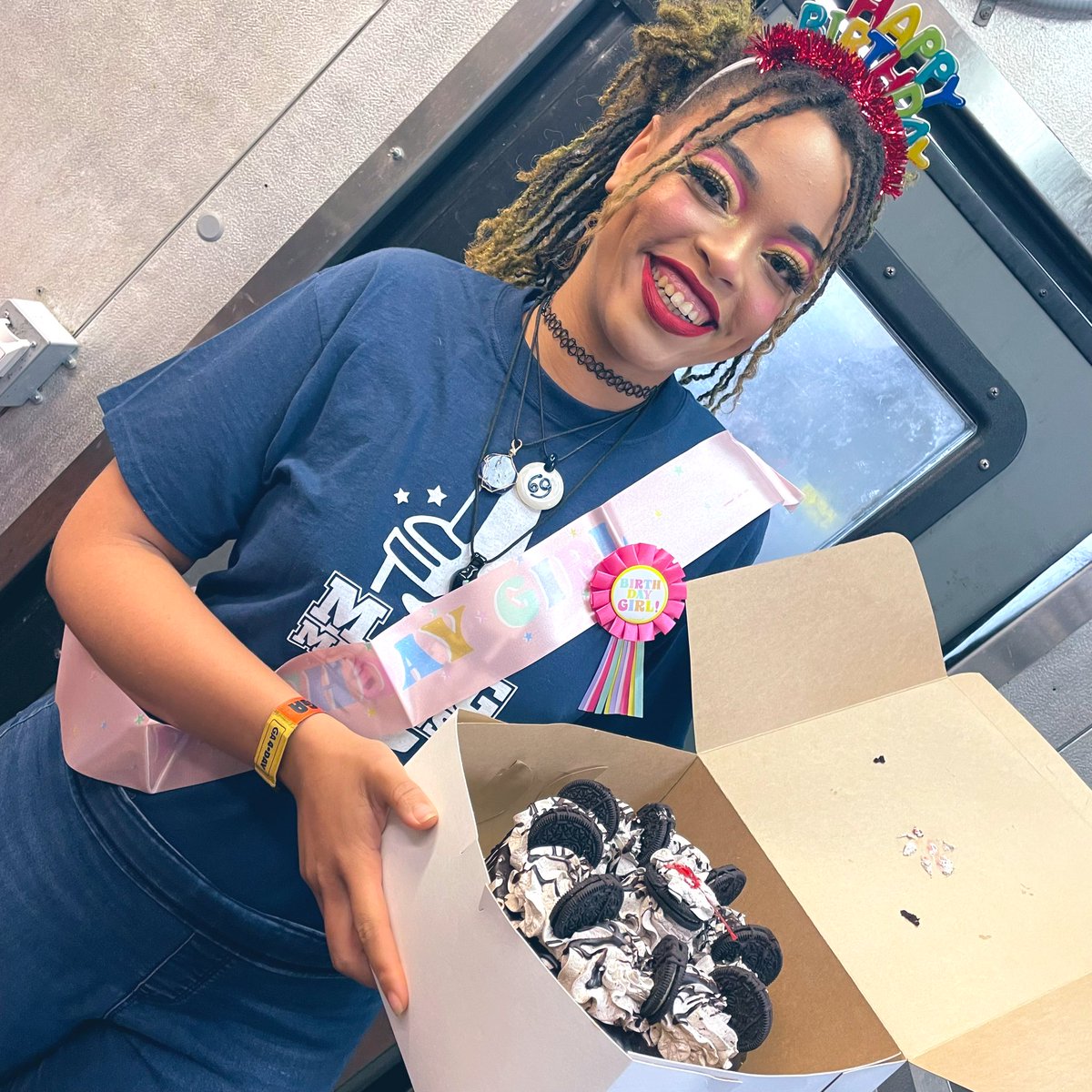 MyraTalley1229's tweet image. Happy Birthday to my amazing server I hope you enjoyed your day spending it here @Chilis WE LOVE CHILI’S 🌶❤️