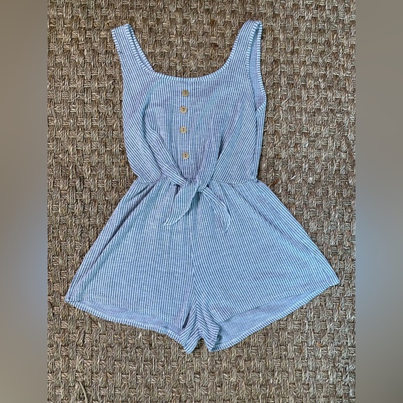 dallemand21's tweet photo. So good I had to share! Check out all the items I'm loving on @Poshmarkapp #poshmark #fashion #style #shopmycloset #cautiontothewind #lularoe #rhude: https://t.co/29u0TMdNmY https://t.co/vWhwIaCKzu