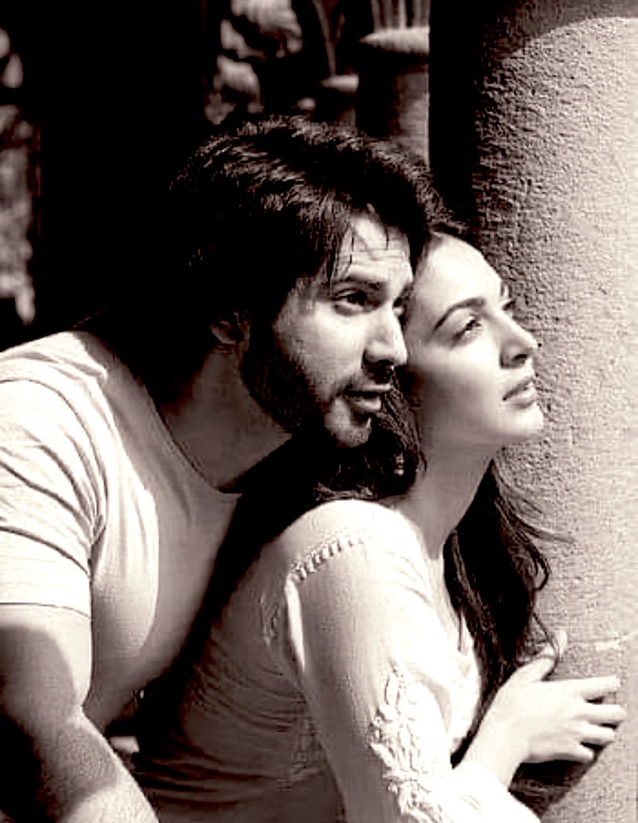 हमे मंजूर नहीं की हम तुम्हें अपनी चाहत का हिसाब दे...! 

तुम्हें मालूम होना चाहिए कि मुझे तुमसे इश्क बेहिसाब हैं...!