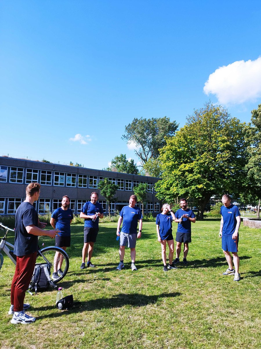 Media Distillery tweet media