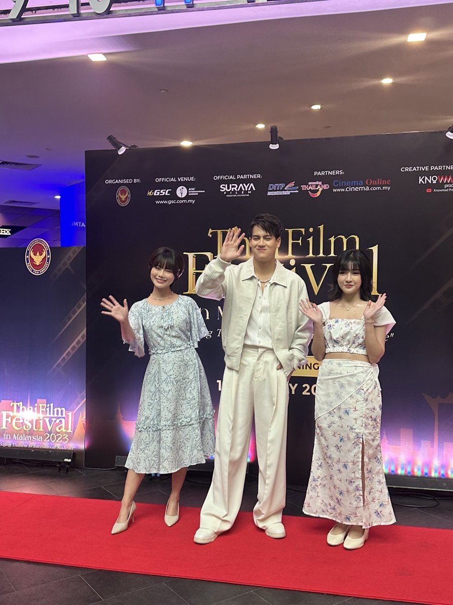 Bnk48To's tweet photo. ขอบคุณรูปจากมี๊นะคะ

#miusic 
#thaifilmfestkl #TFF2023 #RoyalThaiEmbassy #thaifansinmalaysia https://t.co/GkrkGLCocW