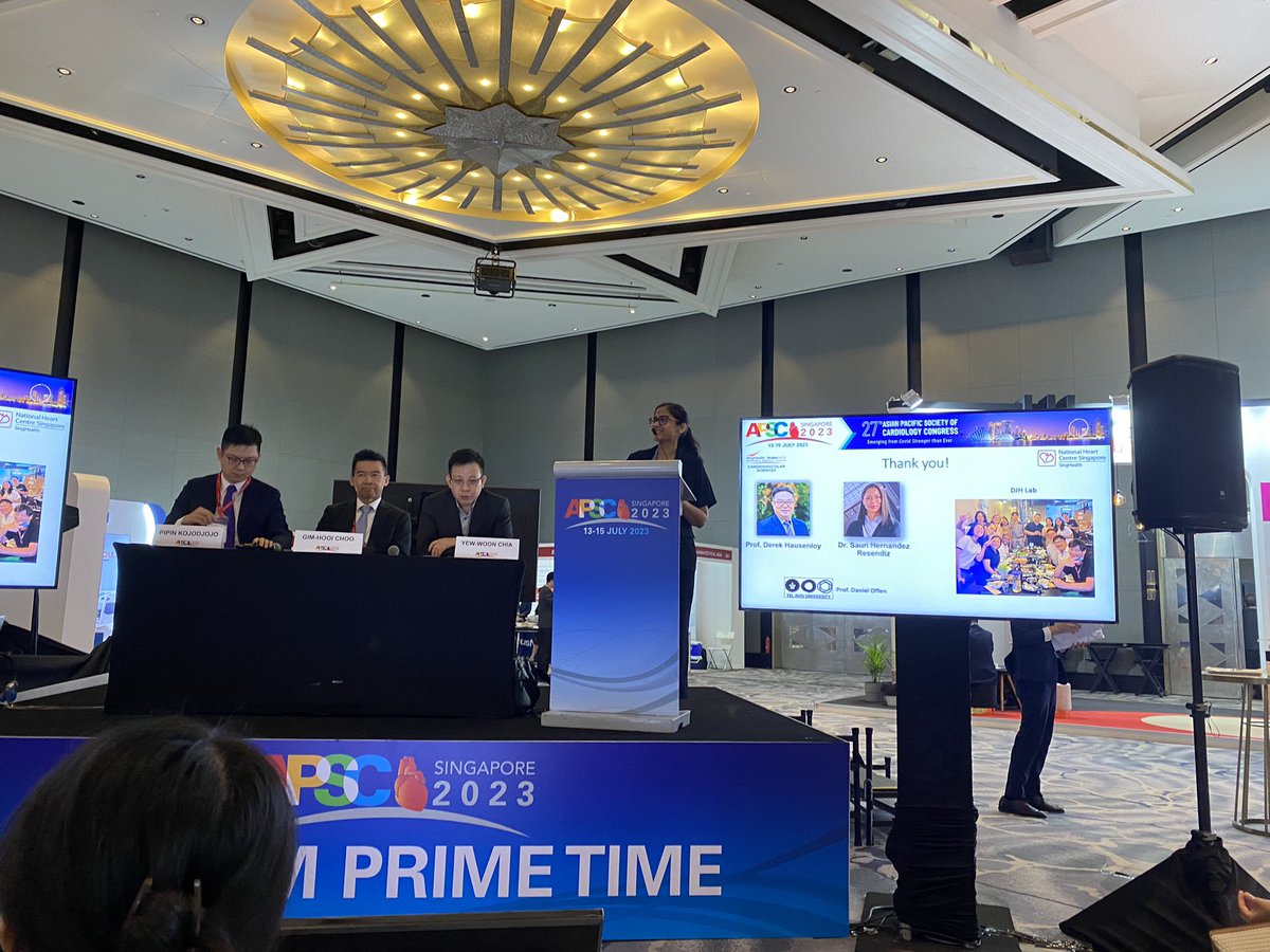 Thrilling first day at the APSC Congress 2023 in Singapore! Special shoutout to my brilliant PhD student  who delivered an exceptional presentation, sharing her latest insights into mitoprotection in acute myocardial infarction. #APSC2023 #Cardiology #Mitoprotection #Research