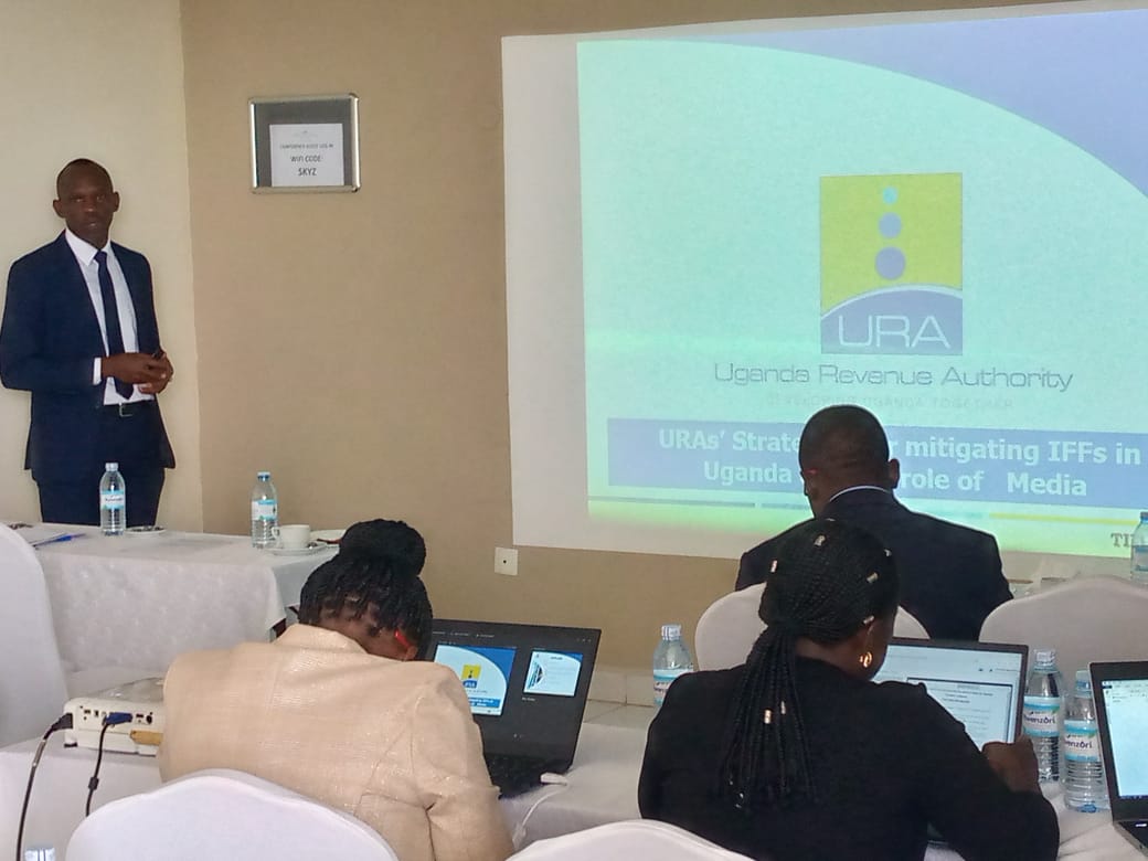 ACODE_Uganda's tweet image. Mr Osuret Job Cedrik from @URAuganda making a presentation on strategies for mitigating #IFFs in Uganda andthe role of media.
#IFFsUg