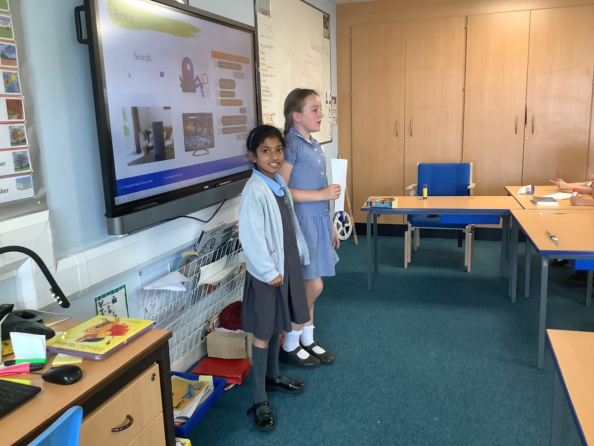 StAgnesY4's tweet image. Sharing our designs for our own class bots in computing yesterday #stagnescomputing