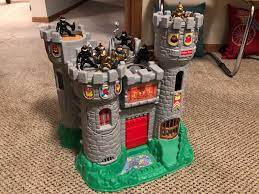 in the #90s i had this, and would spend hours having a 3 way battle for power of the universe, in the other corner He-man skull mountain and ghostbusters in the other, hours of fun with toys and my mind. #90stoys