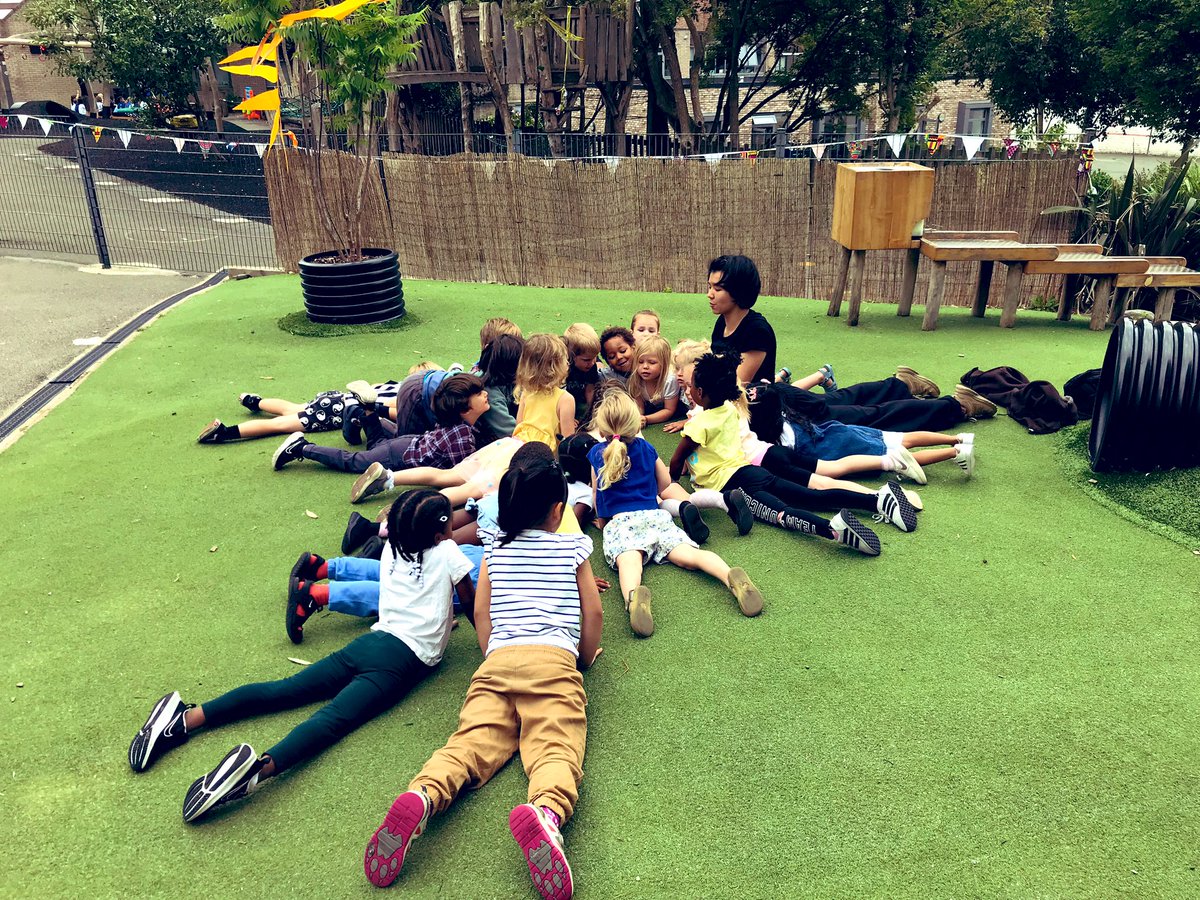 The <a href="/ShacklewellE8/">Shacklewell Primary</a> fun day has started with yoga in the nursery 🥳🥳