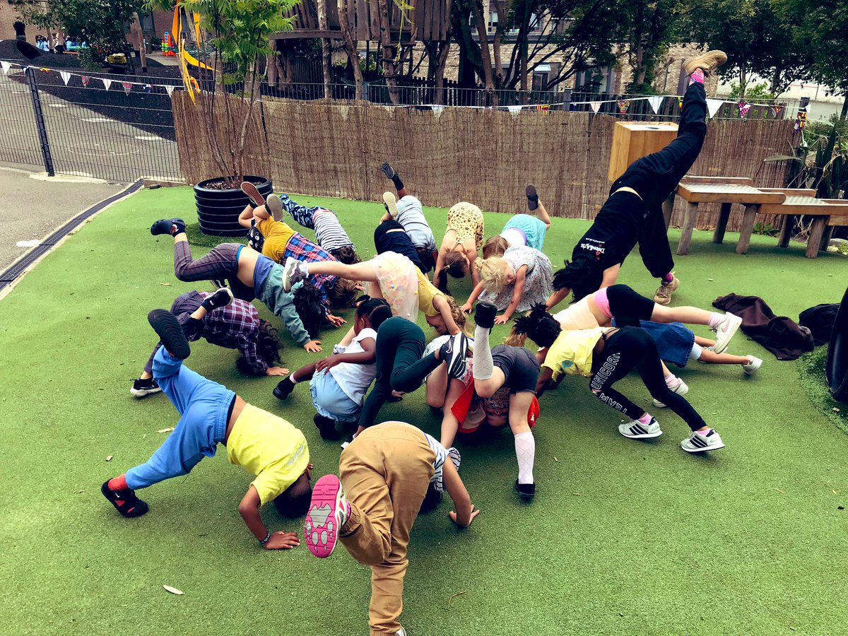 rebecca_lowin's tweet photo. The @ShacklewellE8 fun day has started with yoga in the nursery 🥳🥳 https://t.co/Y3f3Xu2Vkm