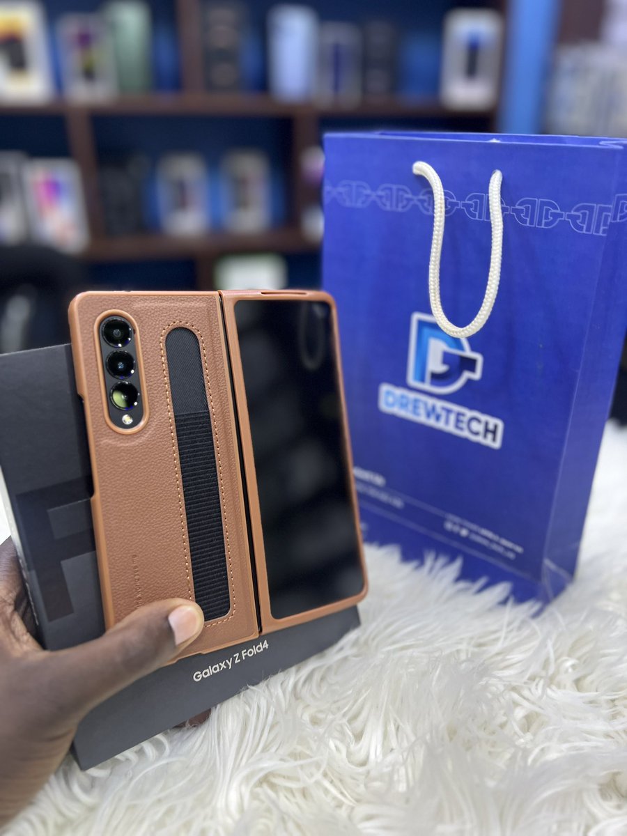 Sail_Gadgets's tweet photo. Don't forget to give your phone that new look when you buy it.Fold 4 now at 4.45m https://t.co/fTOo0kXdKB