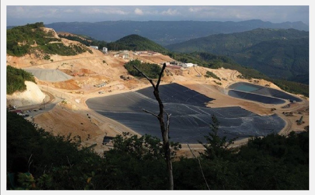 Ülkemizin ekosistemi yangınlarla, HES’lerle, barajlarla, maden projeleriyle yeterince zarar gördüğü gibi bir yandan da taş ve kum ocakları açılması, zeytinlik ve tarım arazilerinin yok edilmesine karşı 92 bölgede mücadele edildiğini biliyormuyuz.